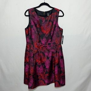 NWT Size 14P Black, Magenta and Red